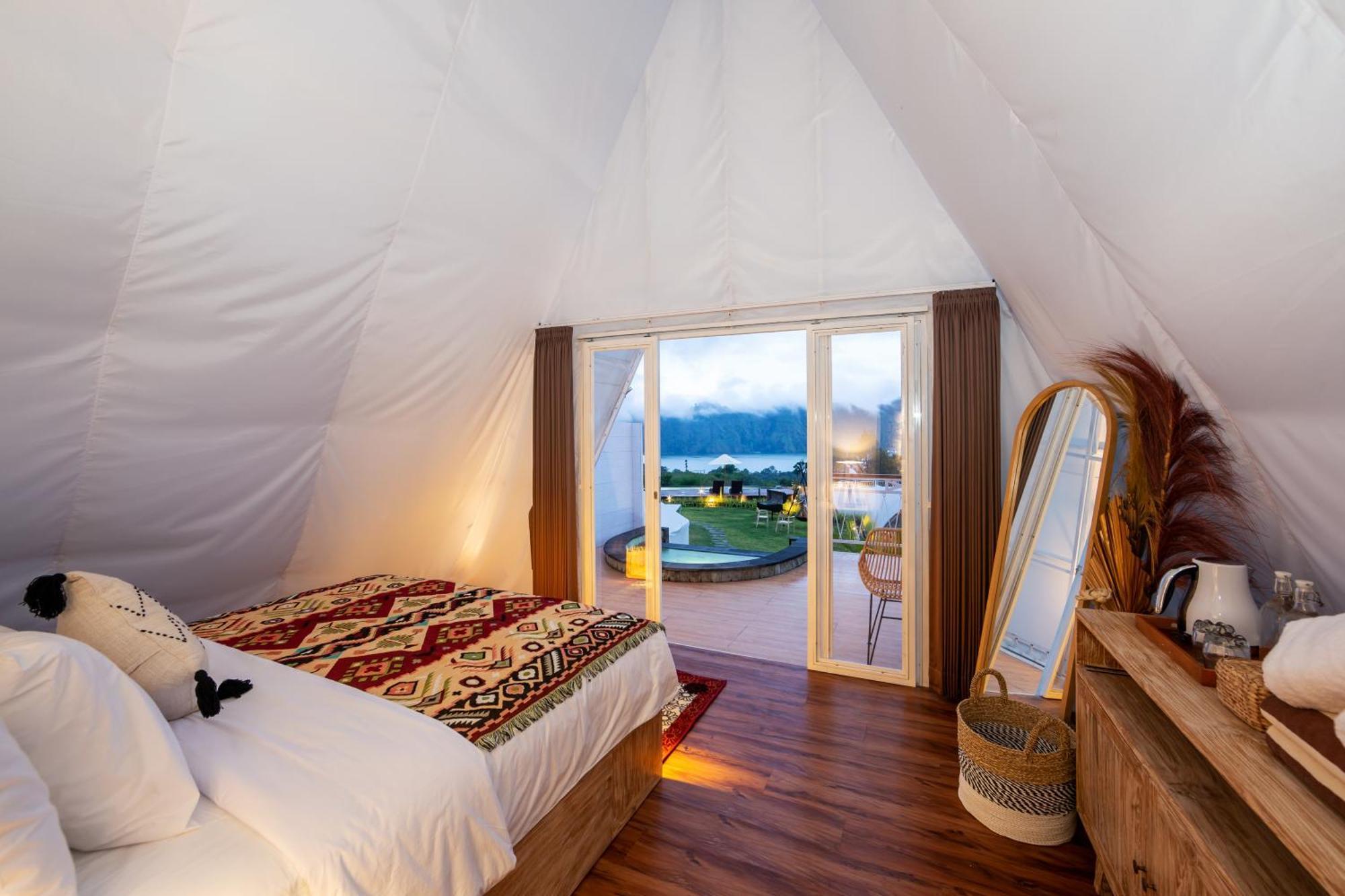 The Dewi Kintamani Luxury Glamping And Natural Hotspring מראה חיצוני תמונה